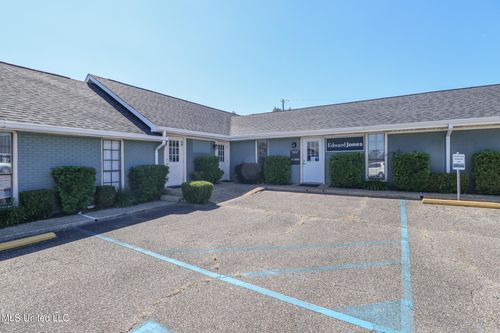 100f-15465 Oak Ln, Gulfport, MS, 39503-2663 | Card Image