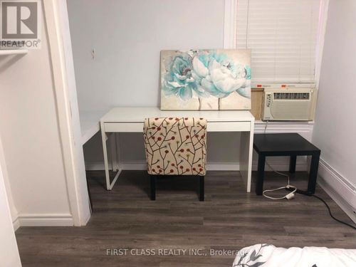3rd-floor-524 Bathurst Street, Toronto (Palmerston-Little Italy), ON, M5S2P9 | Card Image