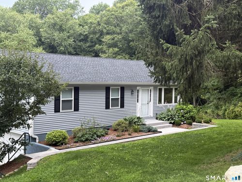 138 Clark Hill Rd, East Hampton, CT, 06424-1472 | Card Image
