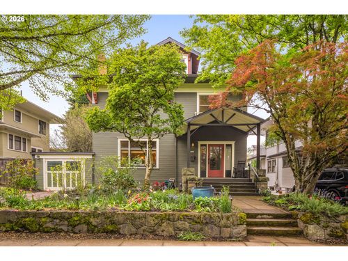 2220 Ne Clackamas St, Portland, OR, 97232-1615 | Card Image