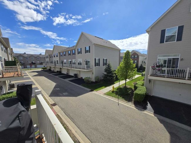 231 Lionel Dr, Townhouse with 3 bedrooms, 3 bathrooms and 2 parking in Grayslake IL | Image 38
