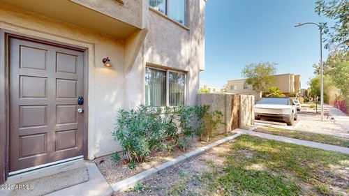 4216 N 81st Street, Scottsdale, AZ, 85251 | Card Image
