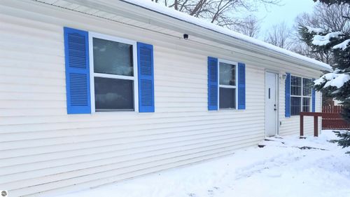 11990 E Pickard Rd, Mt Pleasant, MI, 48858-9474 | Card Image