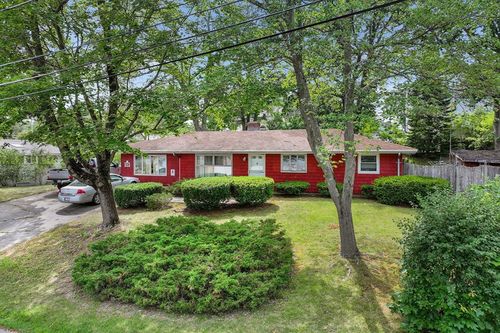 2 Curwen Rd, Peabody, MA, 01960-1206 | Card Image
