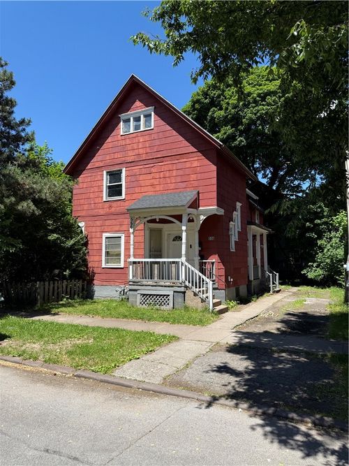 556 Tremont St, Rochester, NY, 14611-3340 | Card Image