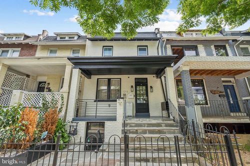 b-1213 Staples St Ne, WASHINGTON, DC, 20002-3923 | Card Image