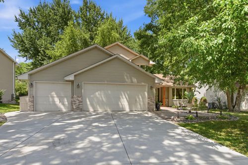 5604 Lone Oak Dr, Savage, MN, 55378-4680 | Card Image