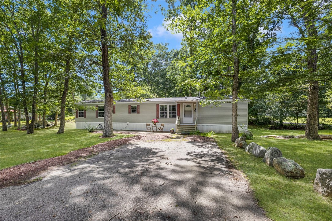 Jacob Perry Dr, Charlestown, RI 02813