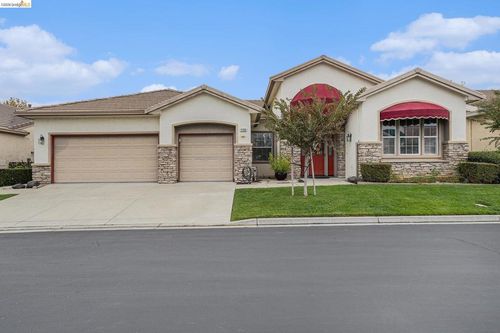 729 Richardson Dr, Brentwood, CA, 94513-6462 | Card Image