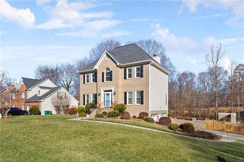 100 Mcknights Trce, Clemmons, NC, 27012-7702 | Card Image