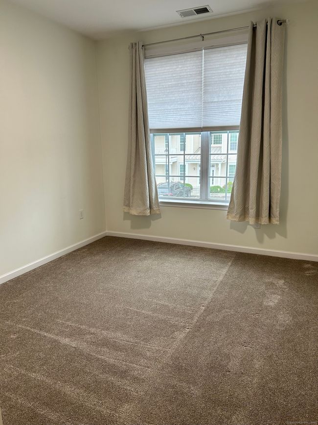 124 - 124 Center Meadow Ln, Condo with 2 bedrooms, 2 bathrooms and 1 parking in Danbury CT | Image 12