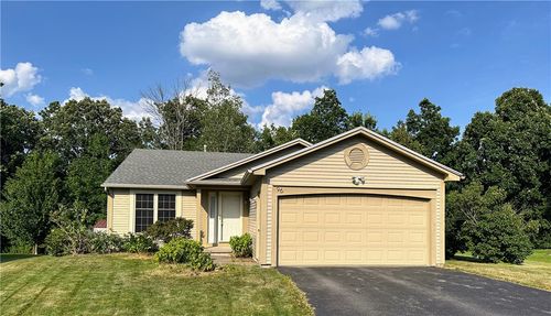 96 Atwood Dr, Gates, NY, 14606-4563 | Card Image