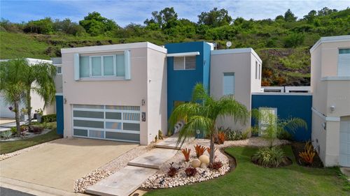 Calle Sendero-65.89425830 Urb. Las Haciendas, CANOVANAS, PR, 00729 | Card Image
