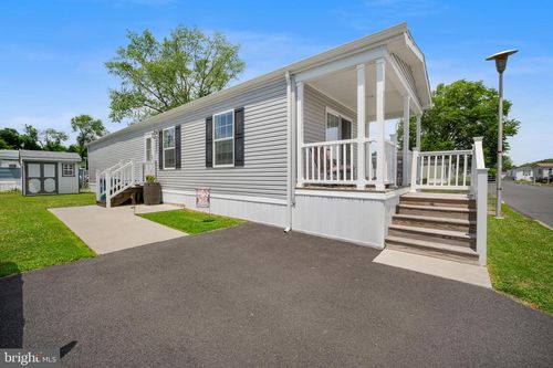3501 Cannon Dr, MORRISVILLE, PA, 19067-5117 | Card Image