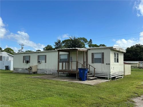 8085 Tolles Dr, NORTH FORT MYERS, FL, 33917-1644 | Card Image