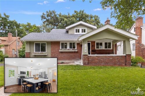 1045 Tuxedo Blvd, Webster Groves, MO, 63119-2027 | Card Image