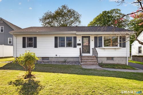 12 Church Street, East Haven, CT, 06512 | Card Image