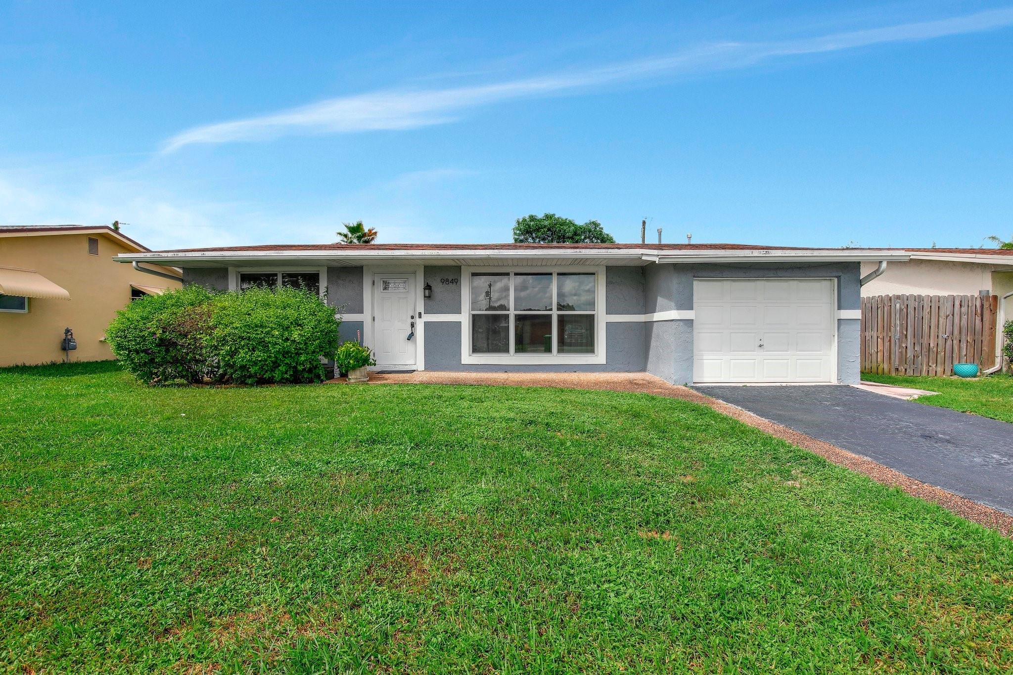 25th Ct, Sunrise, FL 33322