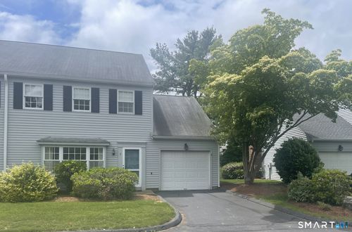 3-3 Sandgate Cir, Madison, CT, 06443-3453 | Card Image