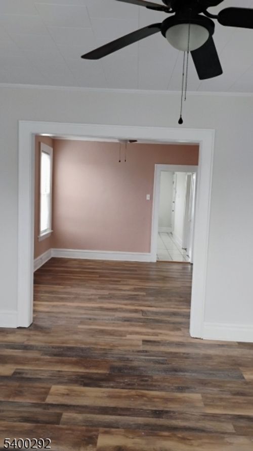 71 Crystal St, North Arlington, NJ, 07031-5643 | Card Image