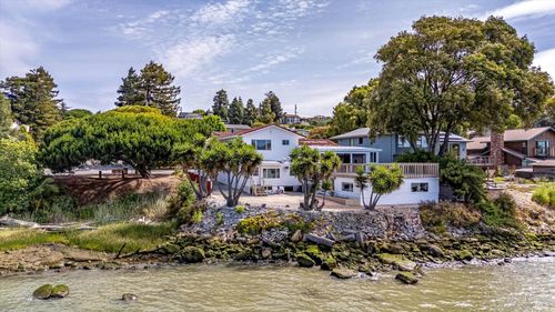 1298 W K St, Benicia, CA, 94510-2417 | Card Image