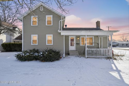 263 W Chestnut St, Wauseon, OH, 43567-1319 | Card Image