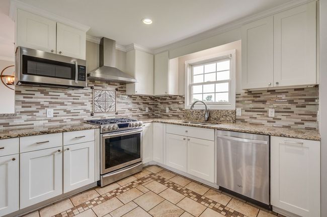 34304 Stagecoach Rd, House other with 3 bedrooms, 3 bathrooms and 1 parking in Glade Spring VA | Image 9
