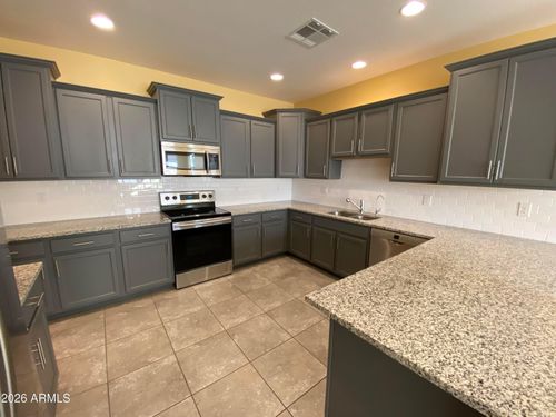 6847 E Boise St, Mesa, AZ, 85207-7582 | Card Image
