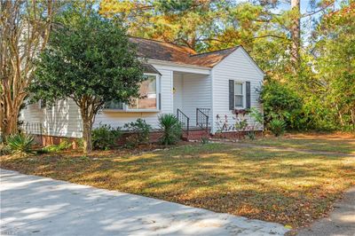 123 Orleans Circle, House other with 2 bedrooms, 1 bathrooms and null parking in Norfolk VA | Image 1