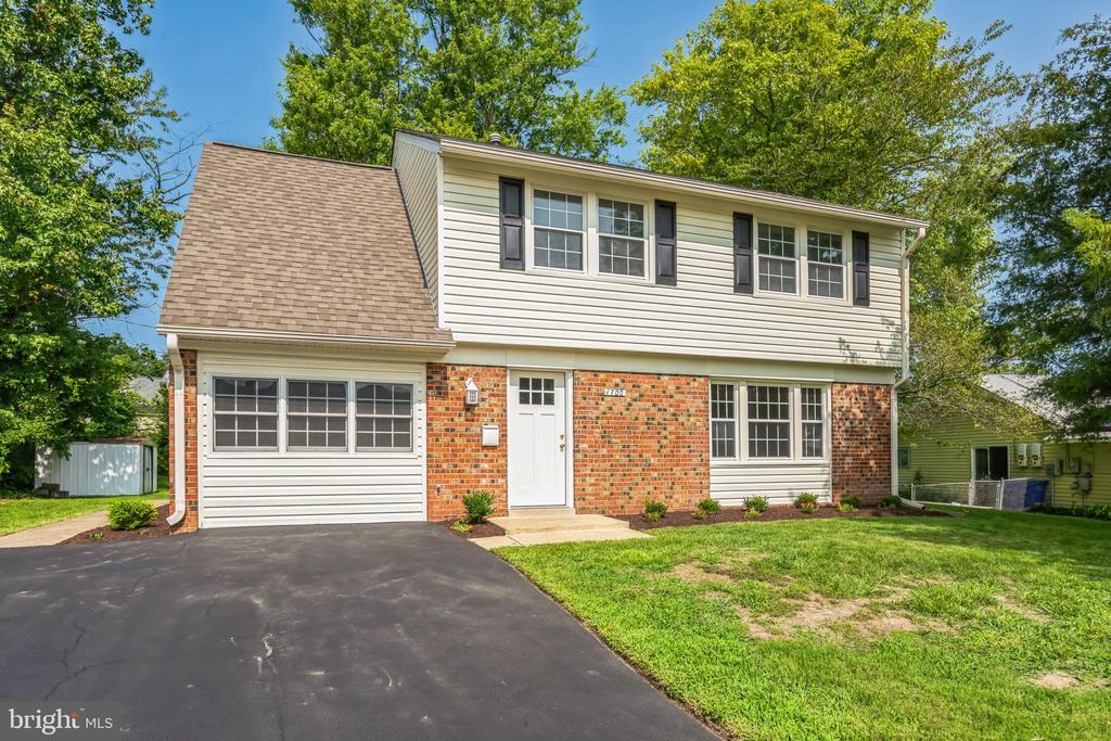 Pittsfield Ln, Bowie, MD 20716