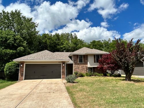 3223 W Primrose St, Springfield, MO, 65807-8234 | Card Image