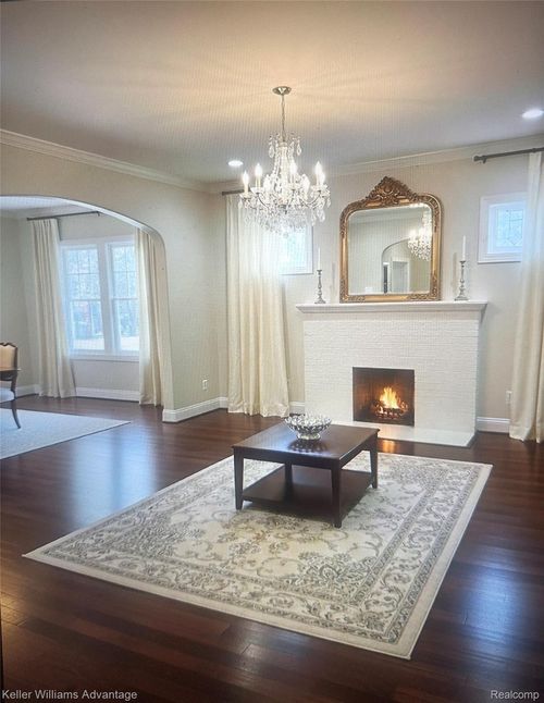 5500 Haverhill St, Detroit, MI, 48224-3245 | Card Image