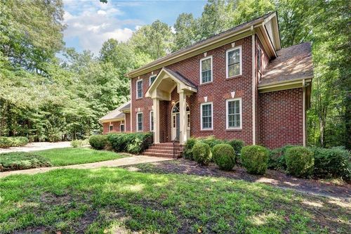 305 Par Dr, Williamsburg, VA, 23188-7488 | Card Image