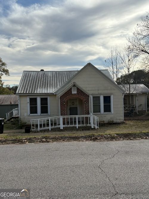 508 Pine St, West Point, GA, 31833-1412 | Card Image