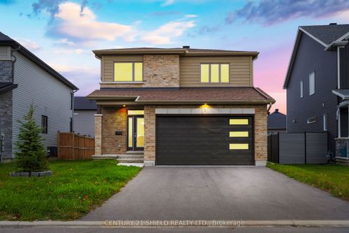 {{alt}} | Card Image