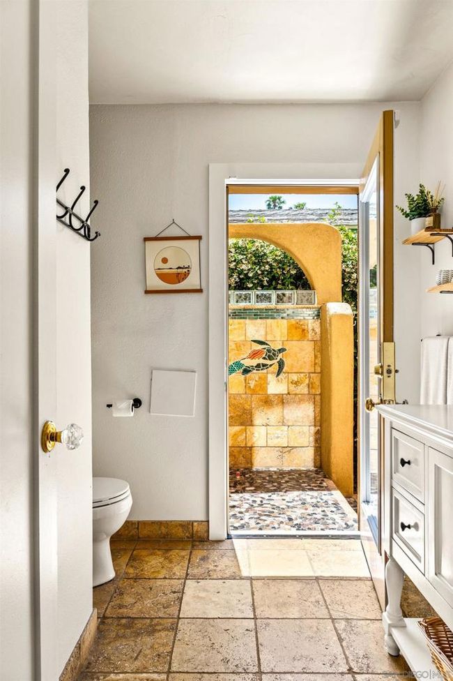4629 Greene St, House other with 4 bedrooms, 3 bathrooms and 2 parking in San Diego CA | Image 11