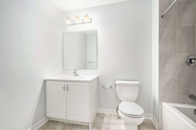110 Robert Perry St, House attached with 3 bedrooms, 4 bathrooms and 1 parking in Kemptville ON | Image 12