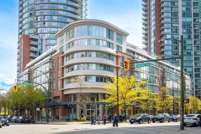 PH-7 - 618 Abbott St, Condo with 2 bedrooms, 2 bathrooms and 1 parking in Vancouver BC | Image 1