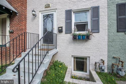 411 Mount Vernon Ave, ALEXANDRIA, VA, 22301-2233 | Card Image