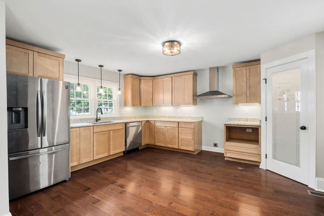 411 E Main St, House other with 6 bedrooms, 3 bathrooms and null parking in Red Boiling Springs TN | Image 16