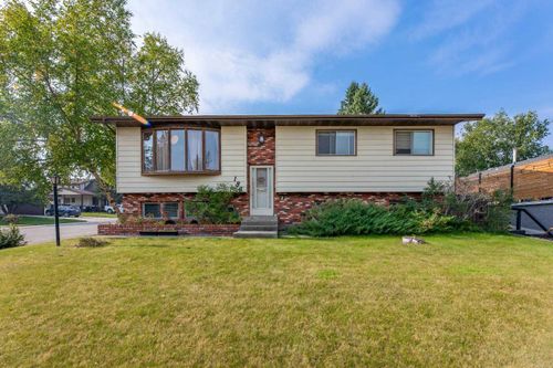 186 Hansen Dr, Hinton, AB, T7V1J1 | Card Image