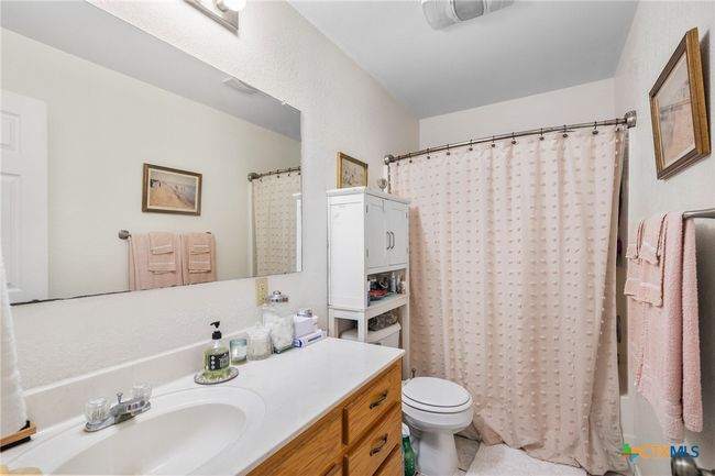 123 6th Street, House other with 4 bedrooms, 2 bathrooms and null parking in Vanderbilt TX | Image 18