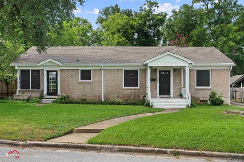 305 Smith St, Henderson, TX, 75654-4058 | Card Image