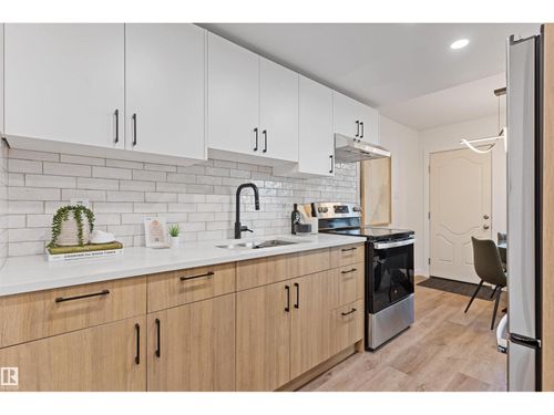 70 Amberly Crt Nw, Edmonton, AB, T5A2H9 | Card Image