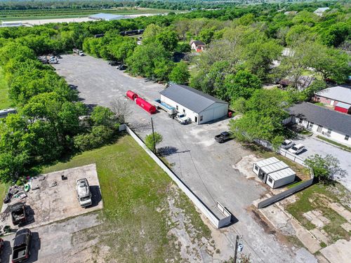 816 E Main St, Whitesboro, TX, 76273-1913 | Card Image