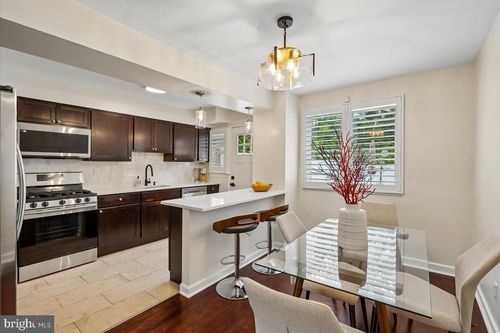 2223 16th St Ne, WASHINGTON, DC, 20018-1206 | Card Image