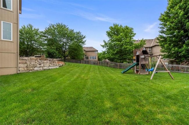 2704 Sw Gray Ln, House other with 5 bedrooms, 5 bathrooms and null parking in Lee's Summit MO | Image 31