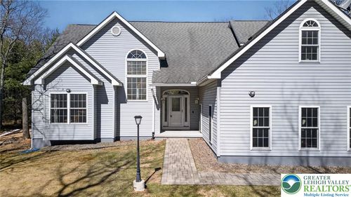 162 Oak Ridge Dr, Milford, PA, 18337-9451 | Card Image