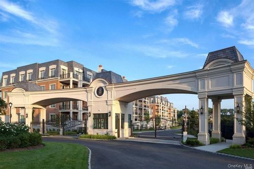 1201-1000 Royal Ct, North Hills, NY, 11040-2615 | Card Image