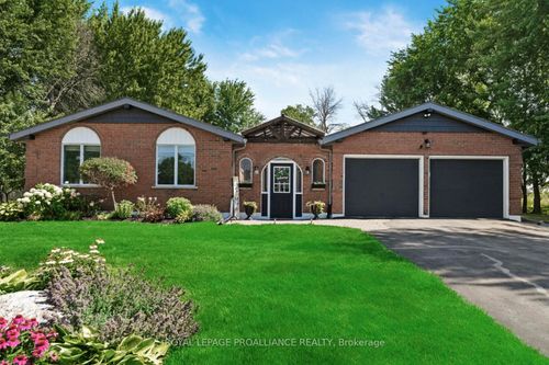 240 River Rd, Corbyville, ON, K0K1V0 | Card Image